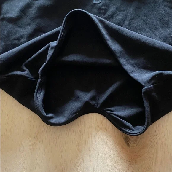 BUFFBUNNY Long Sleeve Curve Crop - Picture 7 of 10